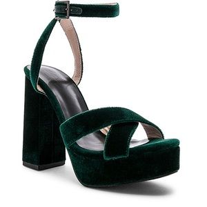 House of Harlow 1960 Ari heel Raye emerald heels